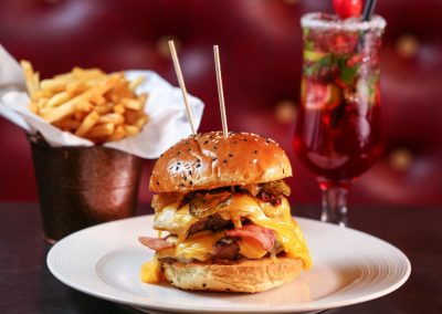 GourmetHut_TGHSpecialBurger